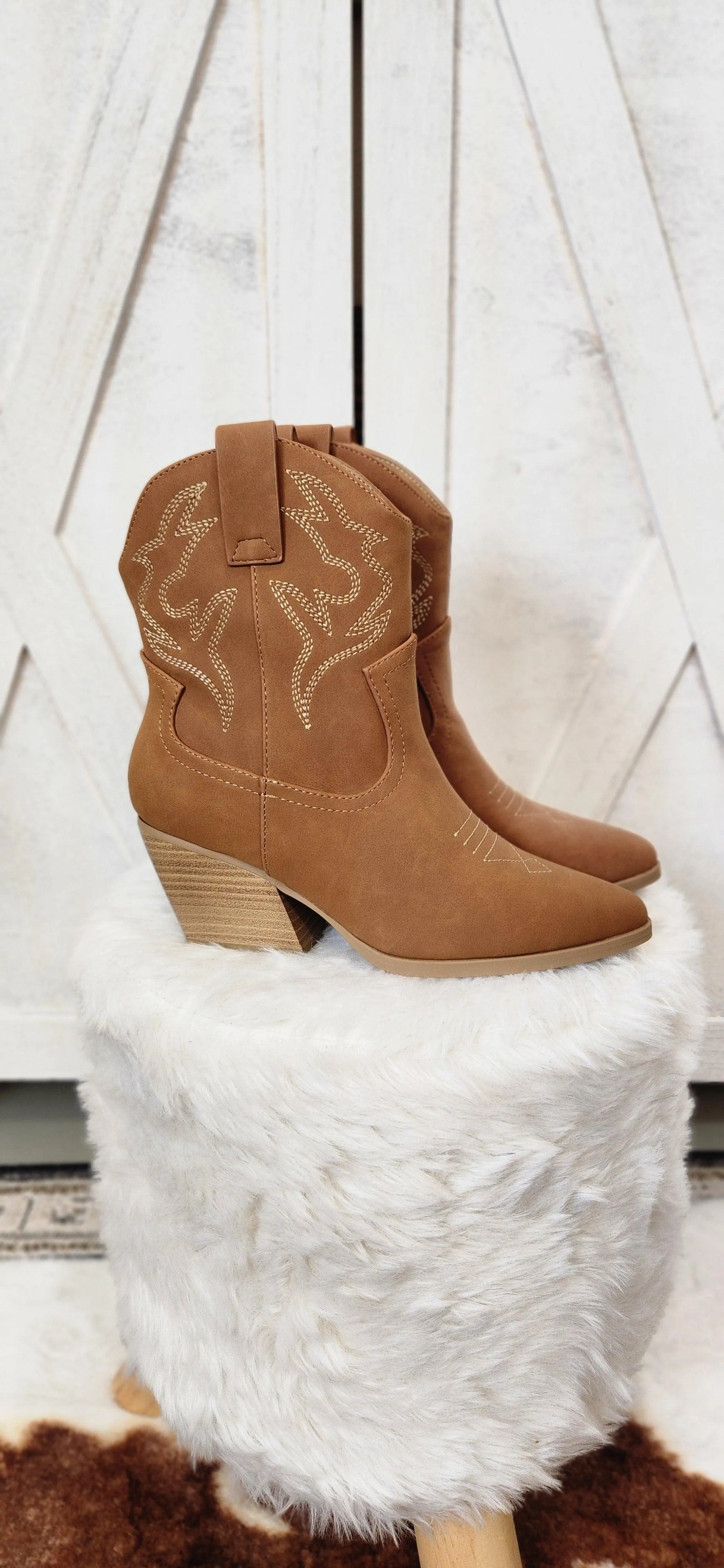 BLAZING CASUAL WESTERN BOOTS