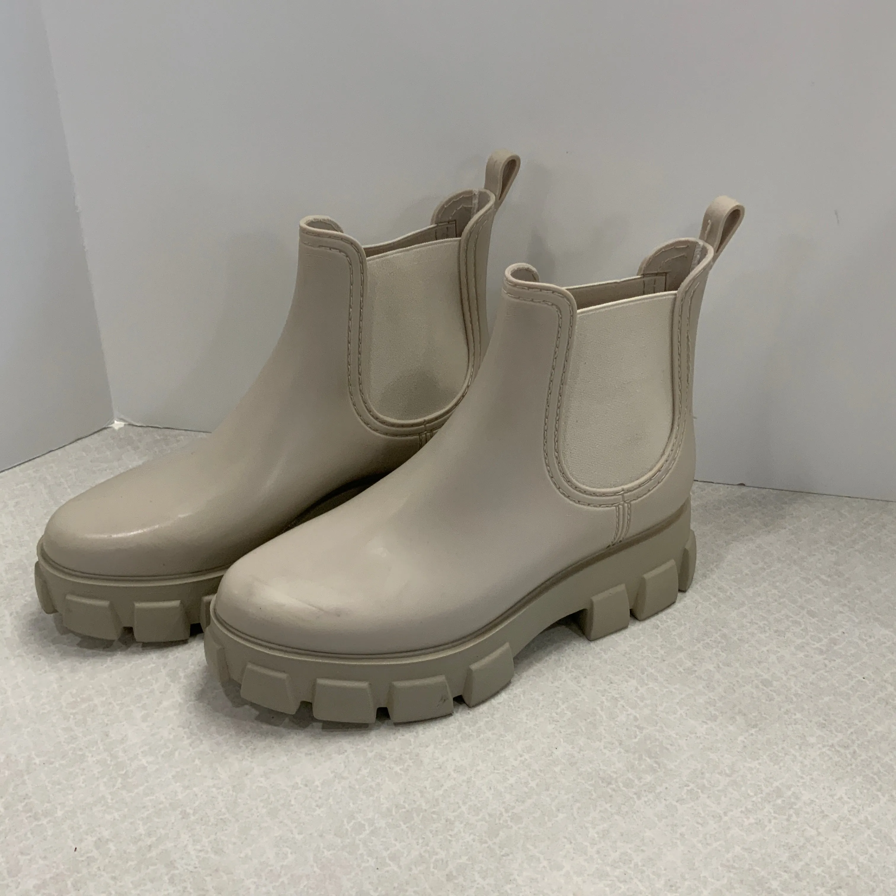 Boots Rain By Jeffery Campbell In Beige, Size: 10