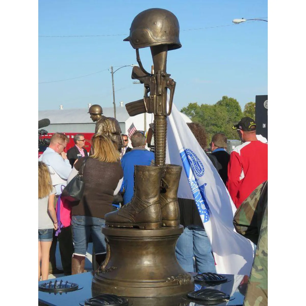 Bronze Fallen Soldiers Battlefield Cross Statue