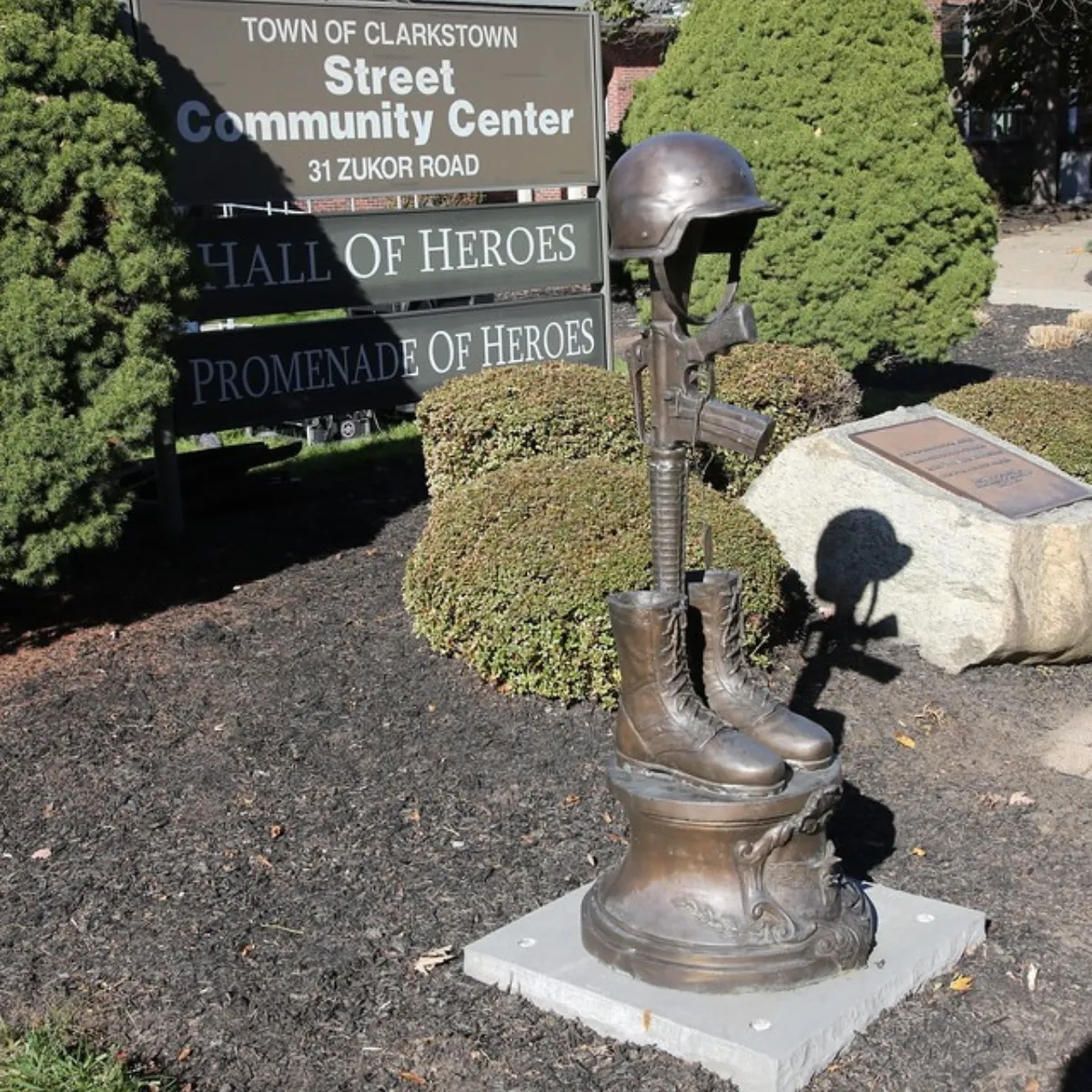 Bronze Fallen Soldiers Battlefield Cross Statue