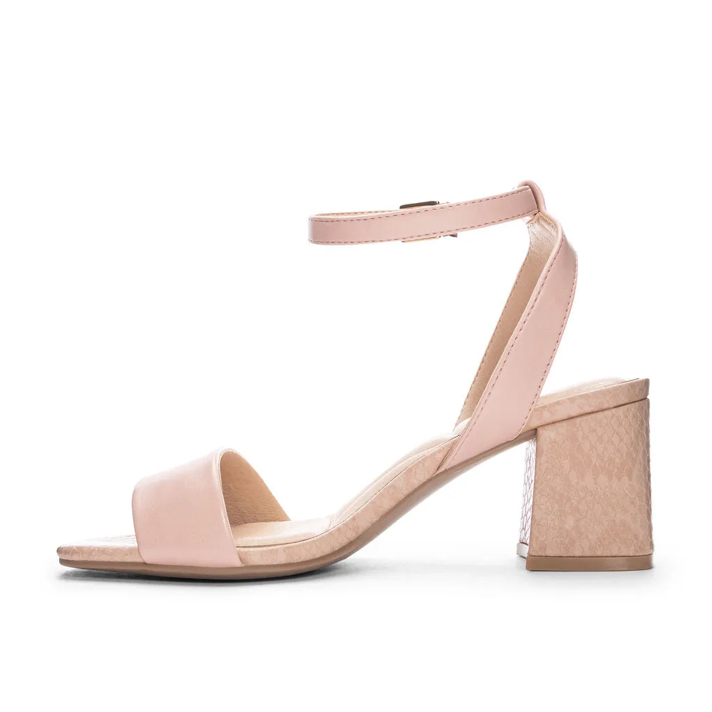 Chinese Laundry Beauties Sandals | Blush   Black