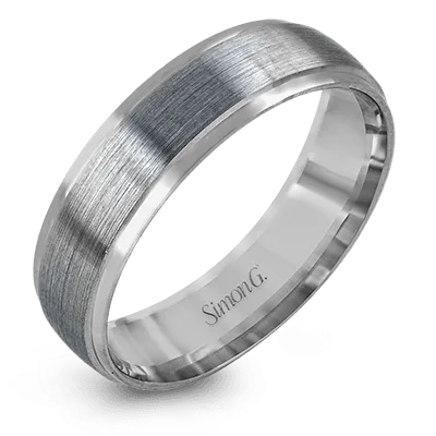 Men's Wedding Band In 14k Or 18k Gold