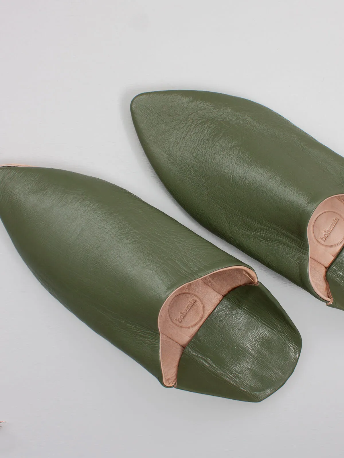 Moroccan Mens Pointed Babouche Slippers, Olive