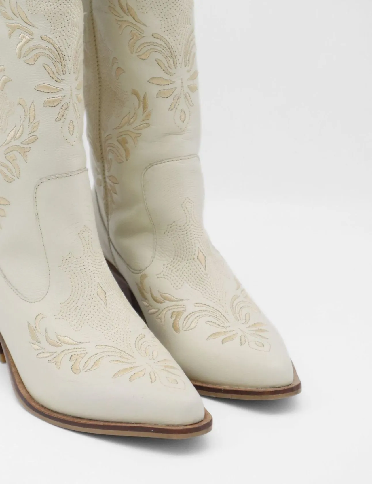 PRE-ORDER (Ships by 11/25/24)Jolene western cowboy boots in off white leather women's shoes