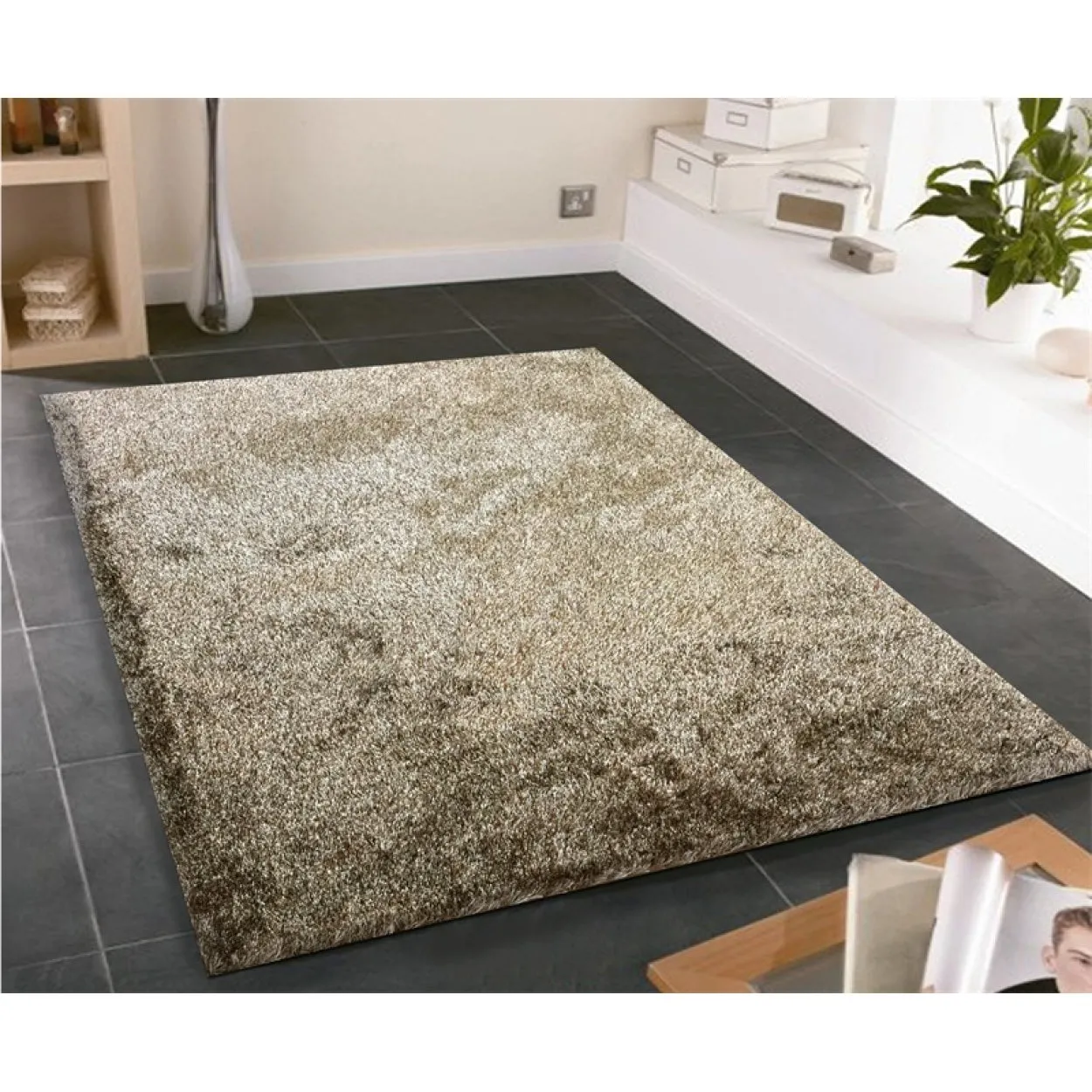 "Fuzzy Shaggy" Hand Tufted Area Rug